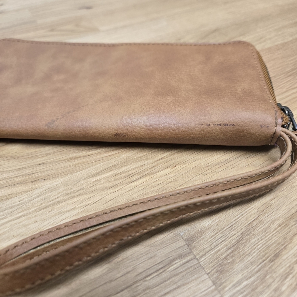 Free People Vegan Distressed Leather Wristlet Wallet - Picture 4 of 4